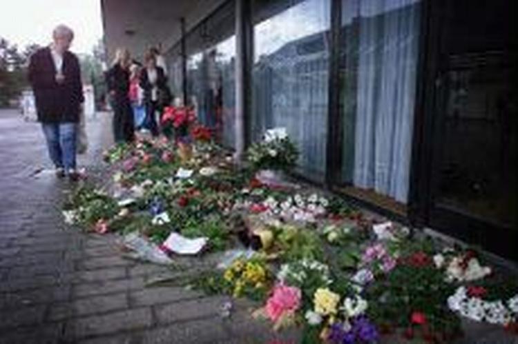 En af bankrøverne skød den 41-årige bankkunde, da han forsøgte at hindre deres flugt fra banken. - Arkivfoto: Jens Dresling 