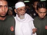 Indonesiens præsident er længe blevet kritiseret for at lade Abu Bakar Bashir gå frit omkring. Nu er der tilsyneladende udstedt en arrestordre på ham. - Foto: AP 