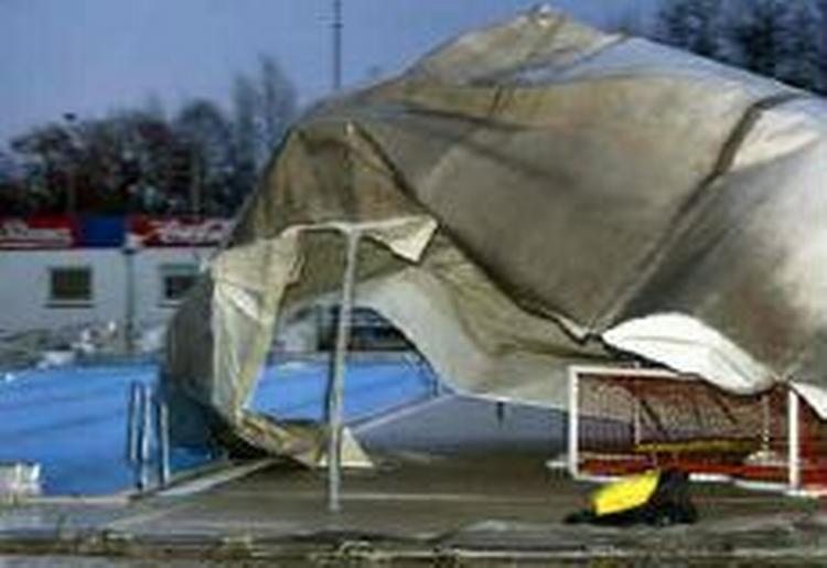 Tyskland blev hårdest ramt af uvejret over Europa. Her har stormen hærget i Duisburg. - Foto: AP 