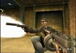Man kommer vidt omkring i 3D-skydespillet 'TimeSplitters2', bl.a. som her til 1930'ernes Chicago. Hver tidsalder har sine helt egne våben, så her er man udstyret med Tommy Gun og haglgeværer. 