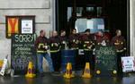 52.000 britiske brandfolk strejker i to dage. - Foto: AP 