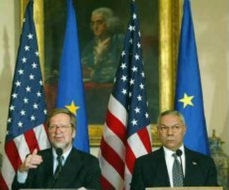 Meldingen fra den amerikanske udenrigsminister Colin Powell var onsdag aften, at han ikke ser grund til at ændre aftalen. - Foto: AP 