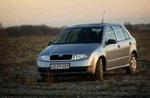 I grundversionen er Skoda Fabia både skrabet og uden overdreven motorkraft. Alligevel er det en bil med betydelig appel, da den er både rummelig og behagelig at køre i. - Foto: Martin Zakora 