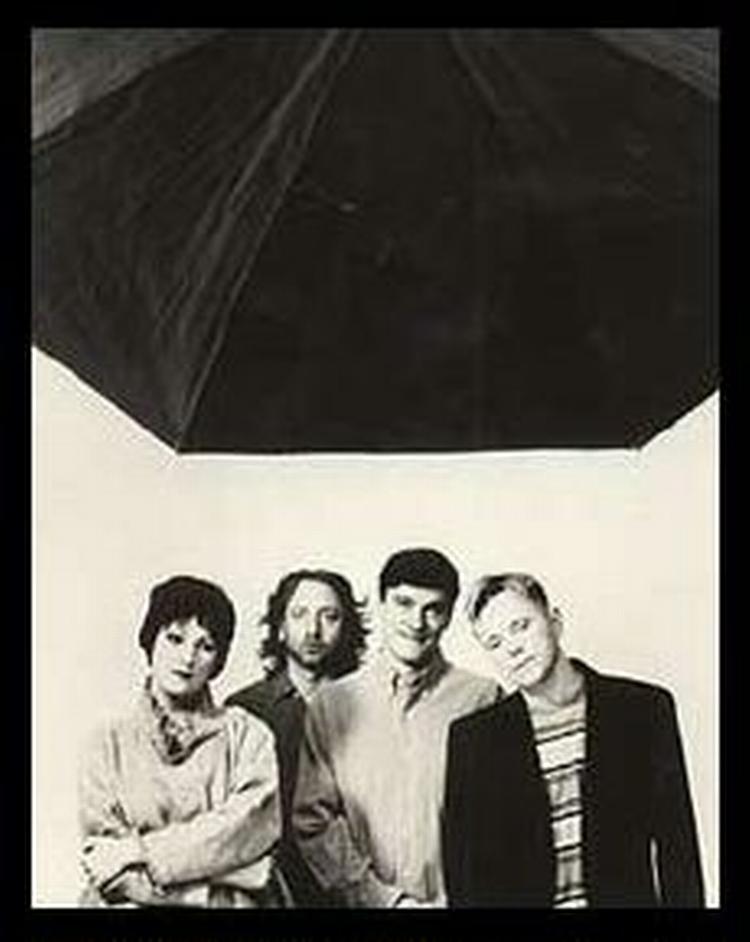 New Order introducerede uforberedte rocklyttere til den engelske klubscene med en musik, hvor de elektroniske instrumenter var en iboende del af følsomheden og intelligensen. Ikke et overfladisk pålæg. - PR-foto 