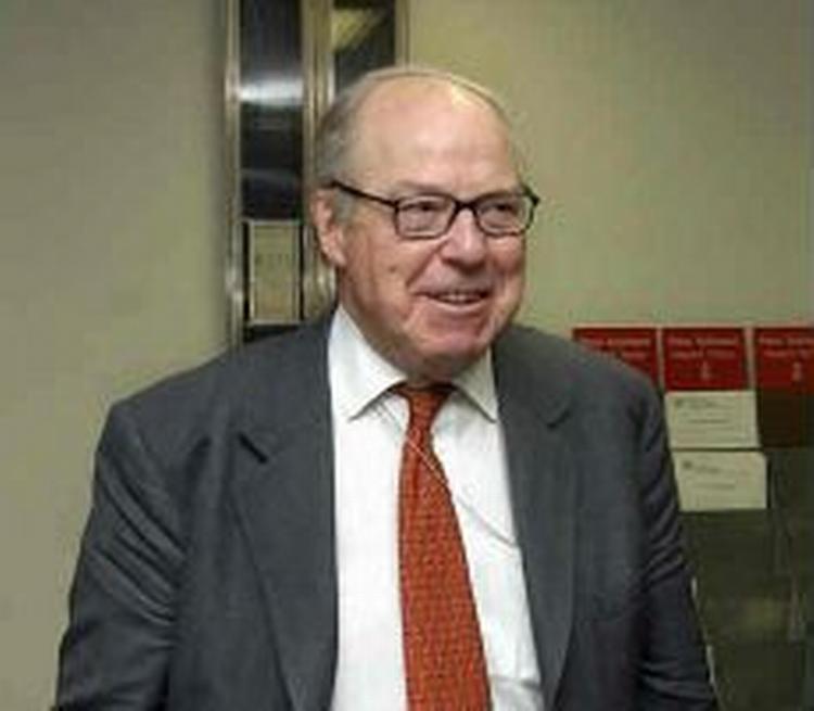 Hans Blix har sat en dato for, hvornår Irak skal begynde at ødelægge sine Al-Samoud 2 missiler. - Foto: AP 