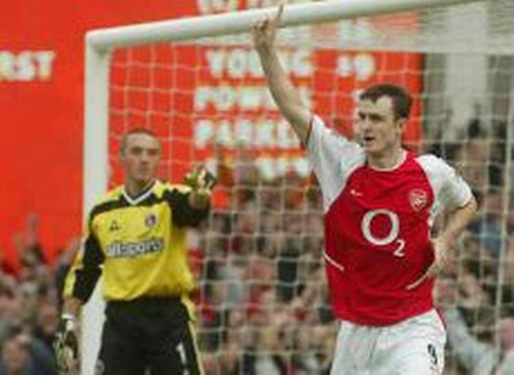 Francis Jeffers jubler efter at have bragt sit hold foran. - Foto: AP 