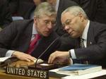 Den amerikanske udenrigsminister Colin Powell (th.) kræver Irak overholder resolution 1441. - Foto: AP 