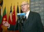 Irak har brudt FN's regler ved at besidde et ubemandet fly, meddeler FN's chefvåbeninspektør, Hans Blix. - Foto: AP 