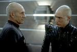 Når fjenden er Picards egen klon, kan han så tilintetgøre ham? Patrick Stewart låner nok en gang sin skarptskårne charme til den skaldelde rumkaptajn Jean-Luc Picard. - Foto: Sam Emerson. 