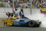 Fernando Alonso's uheld var skyld i, at løbet blev afblæst. - Foto: AP 