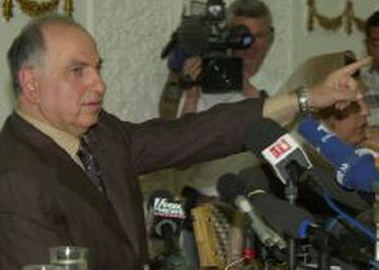 Ahmed Chalabi sagde fredag, at han ikke er kandidat til et lede en overgangsregering. - Foto: AP 