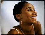23-årige Vivian Green debuterer ved sine steder at flirte med det sublime og kan med lidt mere temperament i sangene blive en af soulmusikkens allerstørste sangerinder. -PR-foto. 