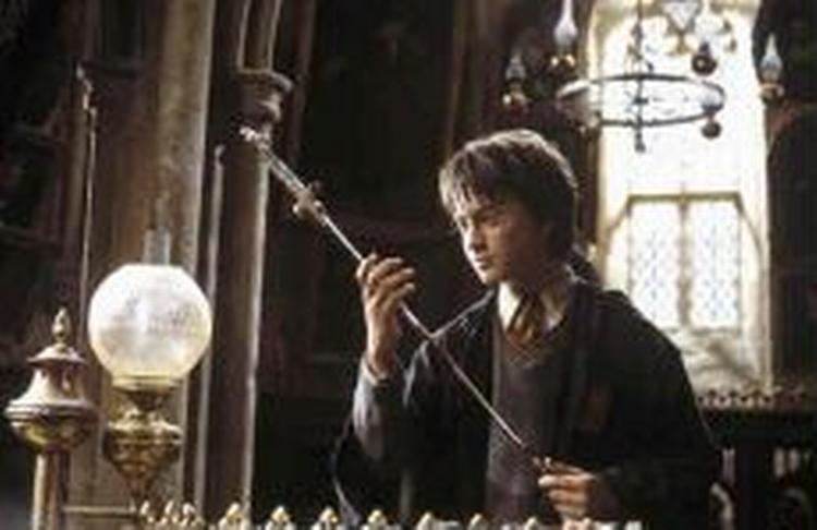 'Harry Potter and the Order of the Phoenix' ventes på gaden den 21. juni - tyveri eller ej. - Foto: AP 