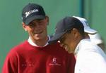 Tiger Woods siger, at han ikke vil belaste sit knæ unødigt. Derfor har han meldt fra til matchen mod svenske Annika Sörenstam. Til gengæld er danske Thomas Bjørn ved at være helt klar til golfsæsonen. - Foto: AP 