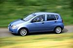 Daewoo Kalos hører til i den rummelige ende af småbilsmarkedet, og samtidig er den en af de billigste. Og så er aircondition endda med i prisen.   Foto: Daewoo 