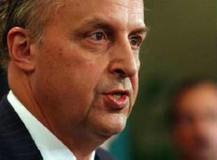 »Vi mener, at udkastet er en god ramme for det internationale samfunds støtte til Iraks folk«, siger USA's FN-ambassadør, John Negroponte. - Foto: AP 