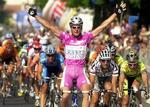 Petacchi viste atter baghjul i spurtopgøret. - Foto: AP 