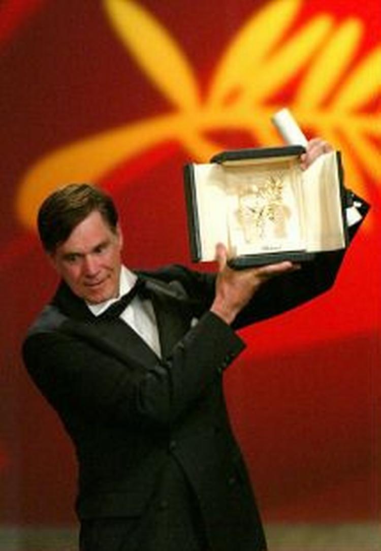 Den amerikanske instruktør Gus Van Sant vandt palmerne. Lars von Trier vandt intet. - Foto: AP 