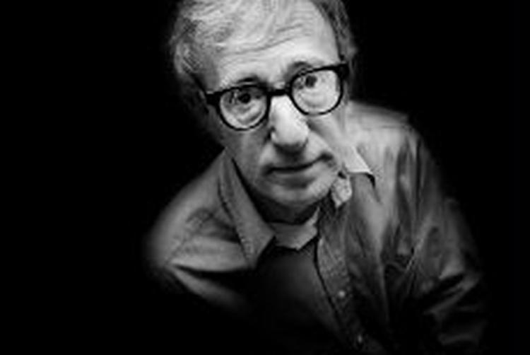 Woody Allens film 'Hollywood Ending' lever en omtumlet tilværelse i Dagmar Teatret. - Foto: Thomas Borberg 