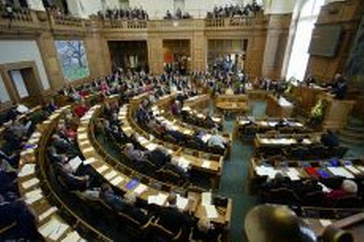 Folketingets spareiver er stor. Bare ikke når det gælder Folketingets eget budget. - Arkivfoto: Thomas Sjørup. 