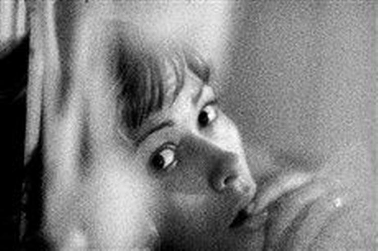 Big Brother kommer! Det er til gengæld uhyggeligt i den stilfulde, 'Blair Witch'-agtige 'My Little Eye'. - Foto: Image.net 