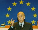 Valéry Giscard d'Estaing ved konventets afslutning. - Foto: AP. 