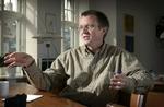 Danmarks Lærerforenings formand Anders Bondo Christensen advarer mod sammenlægninger. - Foto: Jens Dresling 