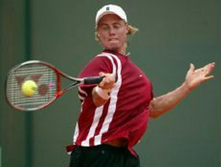 Hewitt er sensationelt ude af Wimbledon efter første runde. - Foto: AP 
