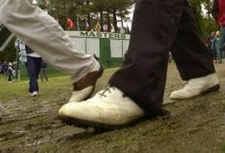 Græsset på golfbanerne bliver stresset over en lang sæson. - Foto: AP 