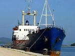 Det opbragte skib medbragte 680 ton sprængstof. - Foto: AP 