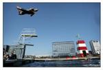 Weekendens vejr lægger op til at tage ud og bade, som i havnebadet på Islands Brygge. - Arkivfoto: Peter Hove Olesen. 