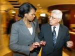 Condoleezza Rice landede lørdag aften i Israel og tog direkte til Jeriko på Vestbredden for at mødes med Abbas. - Foto: AP 