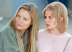 Michelle Pfeiffer som kunstnerisk snedronning og Alison Lohman som hendes fortabte datter. - Foto: Constantin Film. 
