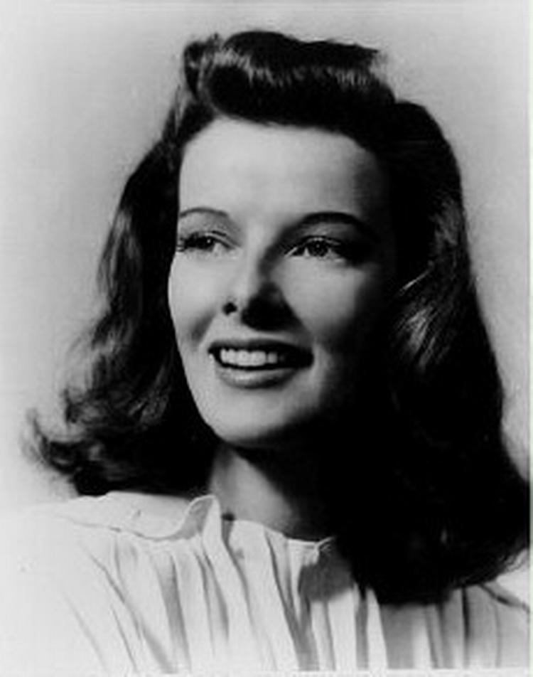 Katharine Hepburn skal portrætteres - naturligvis i en film. - Arkivfoto: AP 
