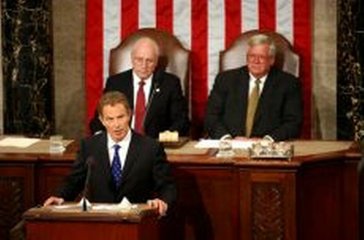 Blair taler i den amerikanske kongres. - Foto: AP 