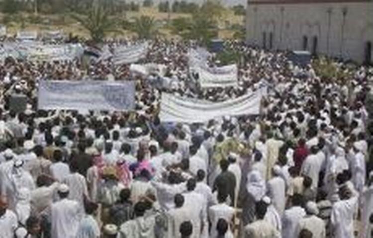 Demonstranter i Bagdad efter fredagsbønnen. - Foto: AP 