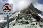 En turist på Matterhorn. - Foto: AP 