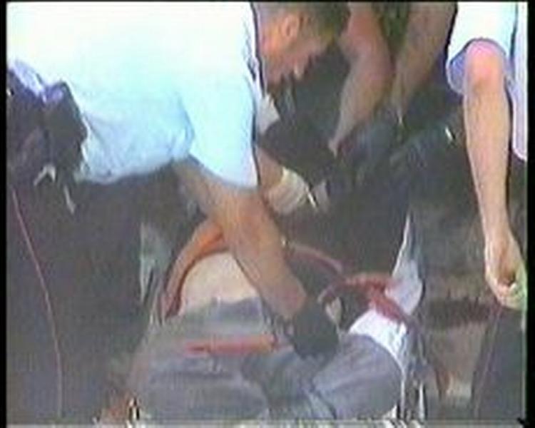 Den 18-årige dansker blev efter episoden indlagt på hospitalet. Foto fra TV2-Nyhederne 