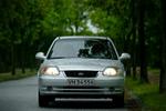 Hyundai Accent er blevet ændret hyppigt i udseende i de seneste år. Den har dog holdt fast i de let buede former, og det er en bil, der byder på pæn rummelighed. - Foto: Peter Hove Olesen 