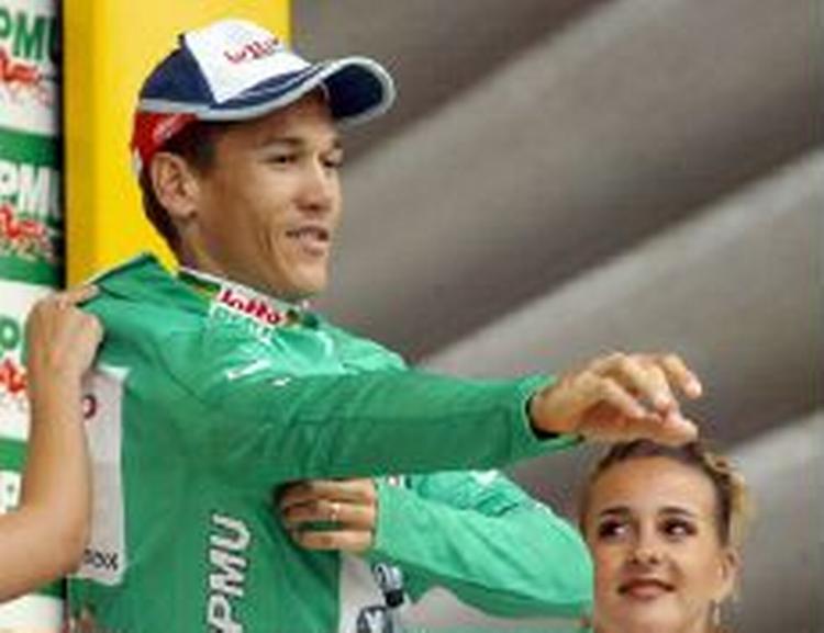 Baden Cooke har pointtrøjen før den sidste etape. Foto: AP 