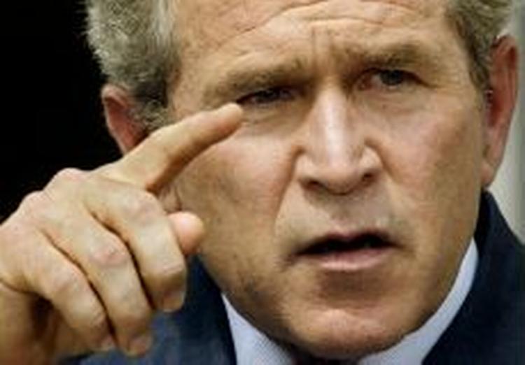 Bush holdt sit første pressemøde siden krigen begyndte i marts. - Foto: AP 