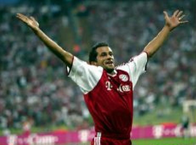 Hasan Salihamidzic jubler efter sin flotte hovedstødsscoring til 2-0. - Foto: AP 