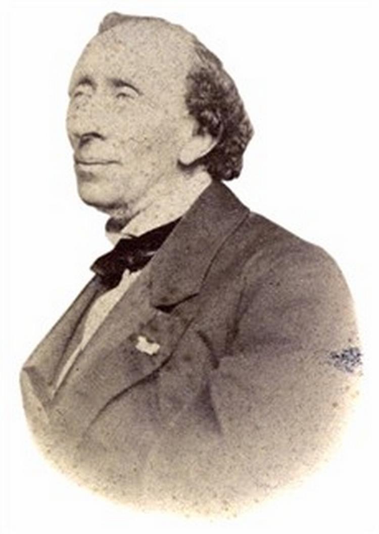 Interessen for H.C. Andersen er stor, og det er ikke engang et år siden, at Bruun Rasmussen fik en god halv million kroner for det hidtil største papirklip fra Andersens hånd. 