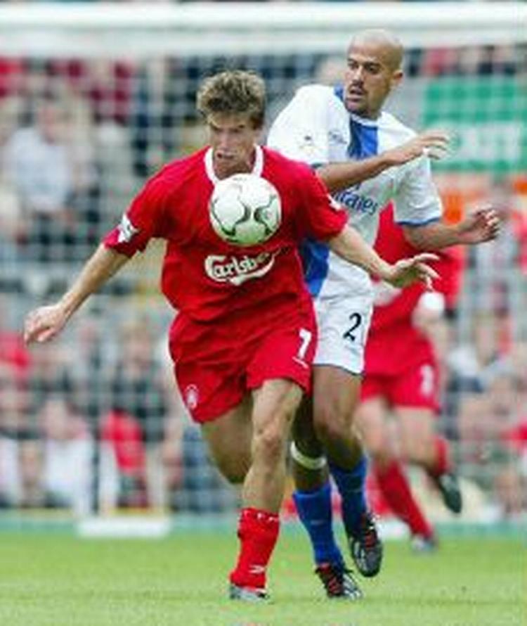 Liverpools nyindkøb Harry Kewell kunne ikke forhindre Chelseas sejr. - Foto: AP 
