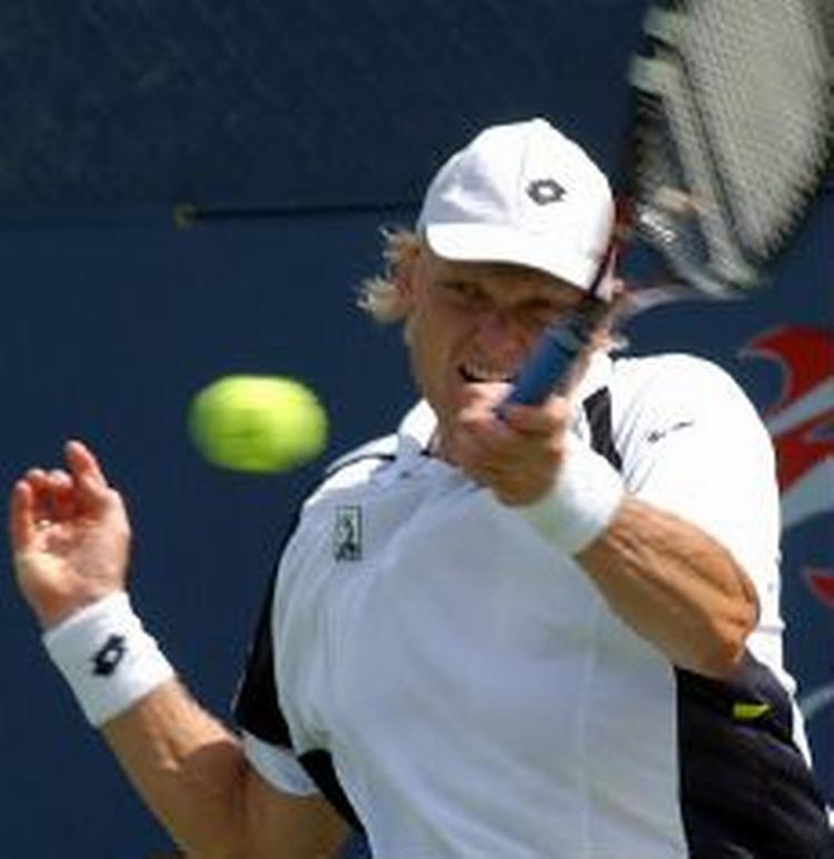 Kenneth Carlsen under kampen mandag aften dansk tid. - Foto: AP 