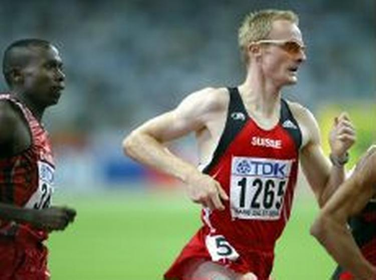 Andre Bucher fra Schweiz vandt foran Kipketer. - Foto: AP 