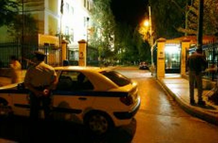 Bomberne eksploderede i retsbygningen, som nu bliver skarpt bevogtet. - Foto: AP 