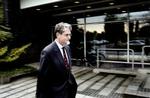 Mogens Lykketoft i TV-byen søndag aften for at forklare sig. - Foto: Pelle Rink 