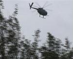 Politiet har sat helikoptere ind i eftersøgningen af den 17-årige. - Foto: Localeyes 
