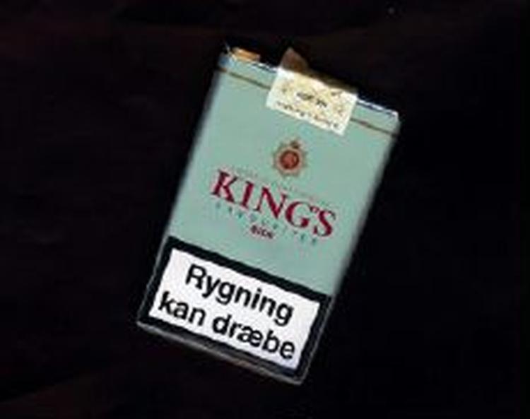 Advarslerne på cigaretpakningerne er ikke barske nok, mener EU-kommissionen. - Arkivfoto: Thomas Borberg. 